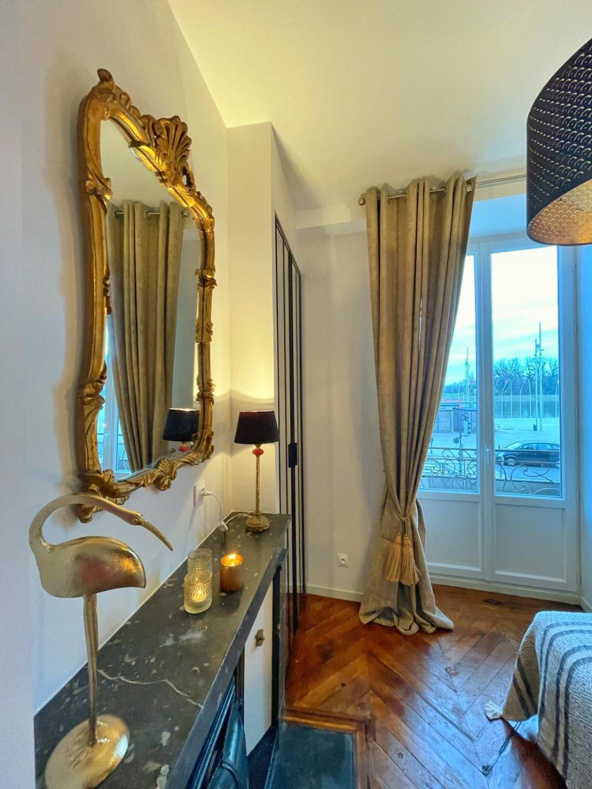 Center Macon Charmant Appartement Avec Vue Sur La Saone Exterior foto